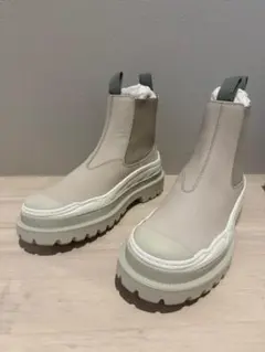 2026年最新】Chelsea boots sacaiの人気アイテム - メルカリ