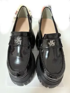 2026年最新】michellMacaron ローファー・革靴の人気アイテム - メルカリ