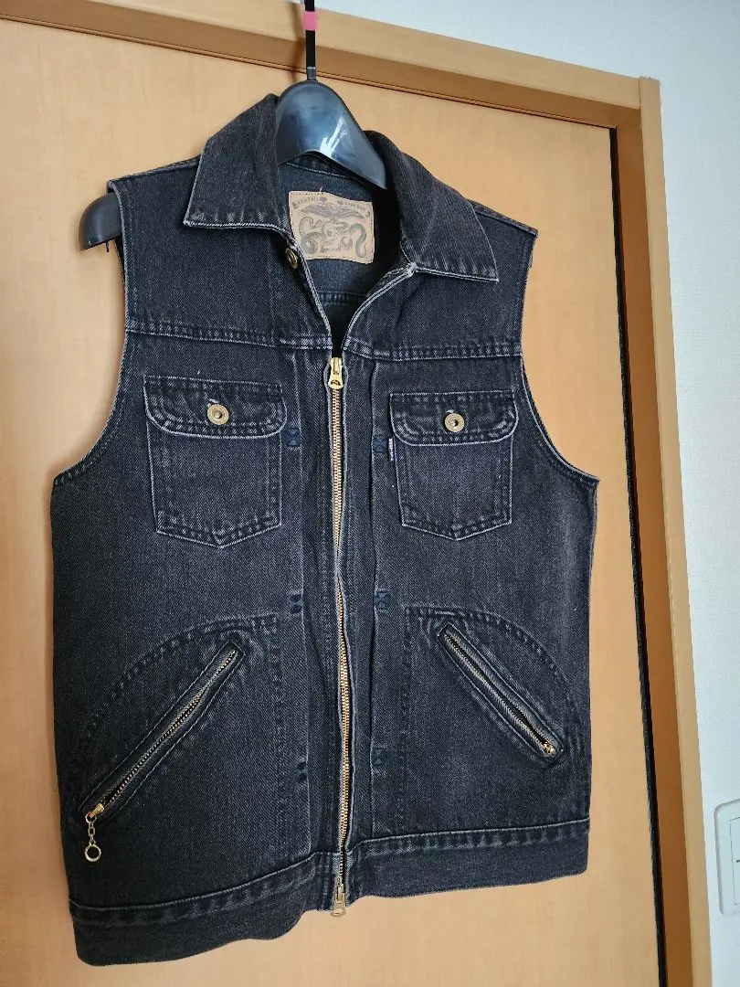 2026年最新】レッドテイル ベストの人気アイテム - メルカリ