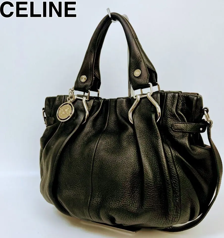 2026年最新】セリーヌ ピロースモールの人気アイテム - メルカリ