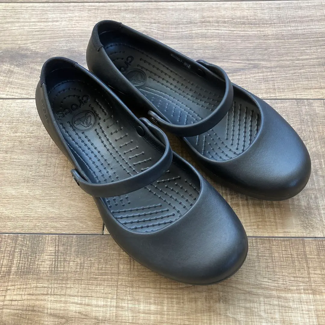 2026年最新】crocs w7 アリスの人気アイテム - メルカリ