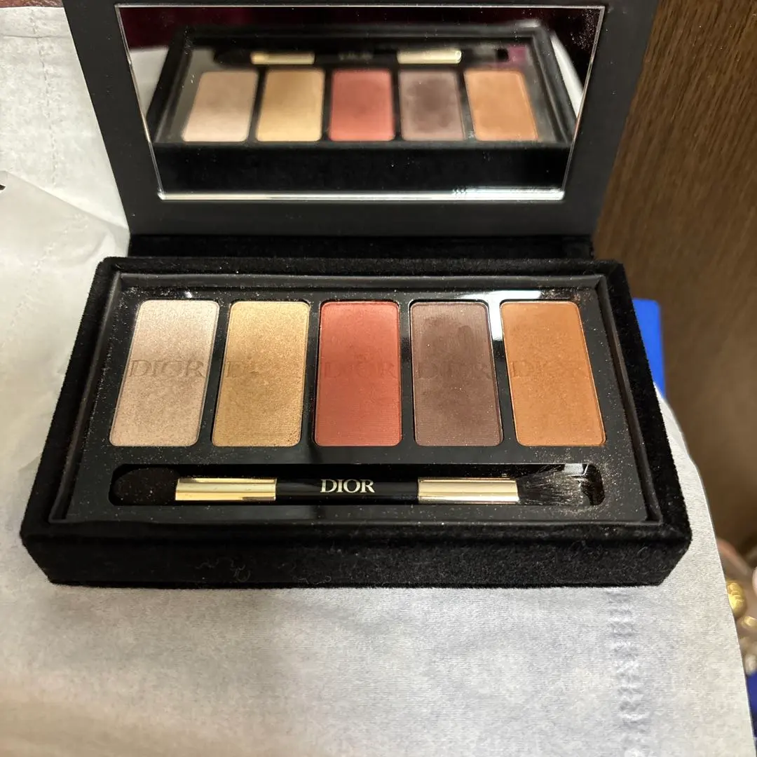 2026年最新】dior アイシャドウ 609の人気アイテム - メルカリ