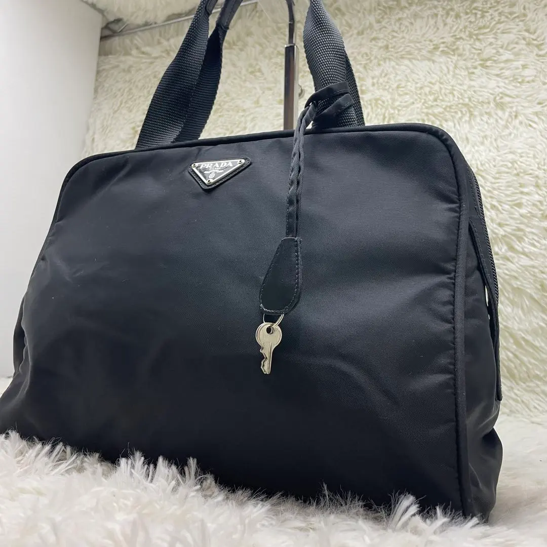 2026年最新】prada プラダ ボーリングバッグの人気アイテム - メルカリ
