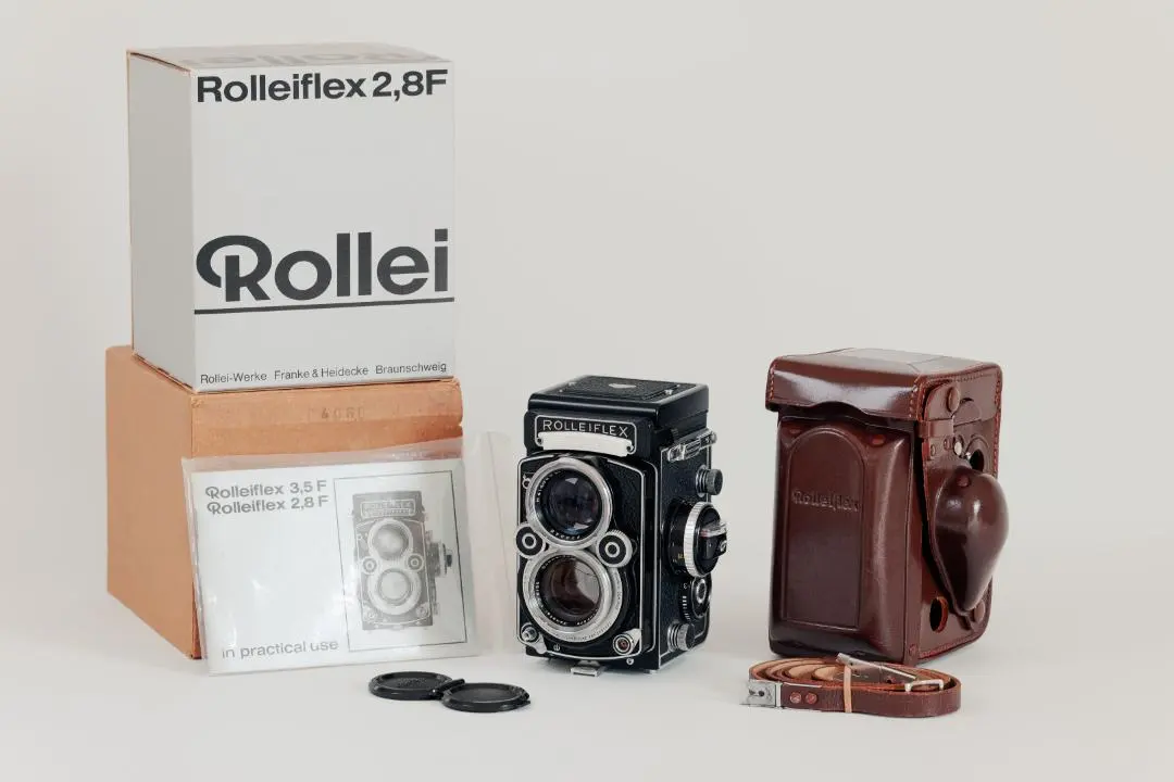 2026年最新】ローライフレックス ケースの人気アイテム - メルカリ