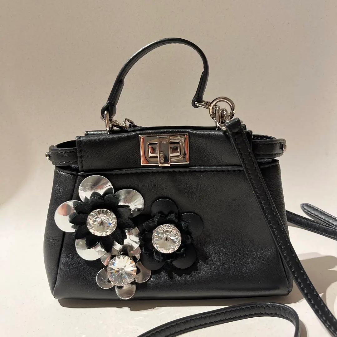 2026年最新】フェンディ FENDI マイクロピーカブーの人気アイテム
