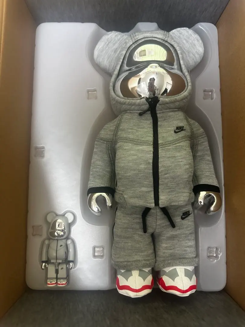 2026年最新】BE@RBRICK NIKE TECH FLEECE N98の人気アイテム - メルカリ