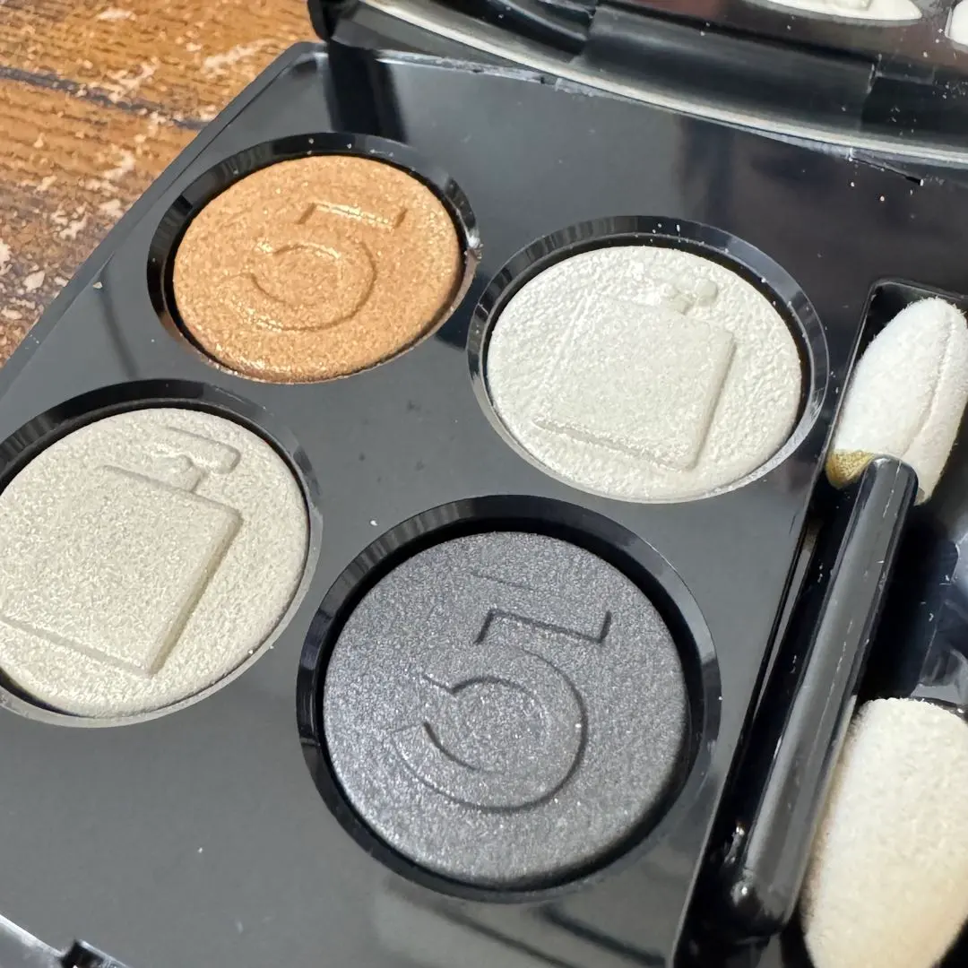 2026年最新】レ キャトル オンブル n°5の人気アイテム - メルカリ