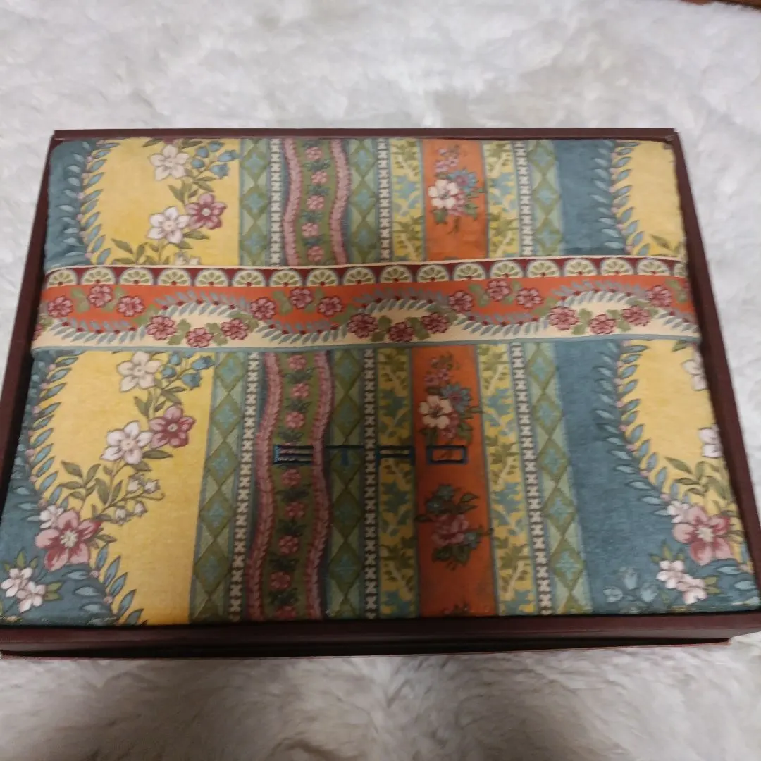 2026年最新】タオルケット エトロの人気アイテム - メルカリ