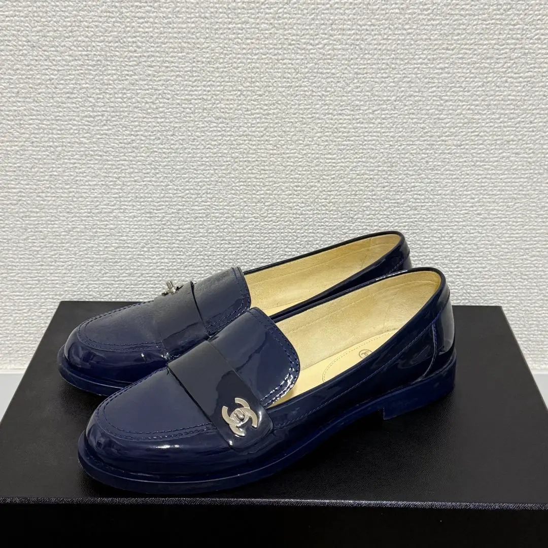 2026年最新】シャネル ローファー ターンロックの人気アイテム - メルカリ