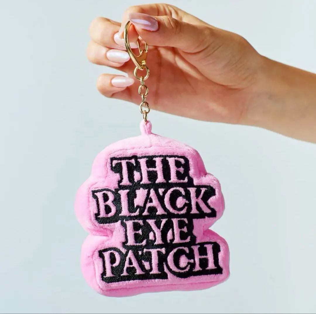 2026年最新】black eye patch クッションの人気アイテム - メルカリ