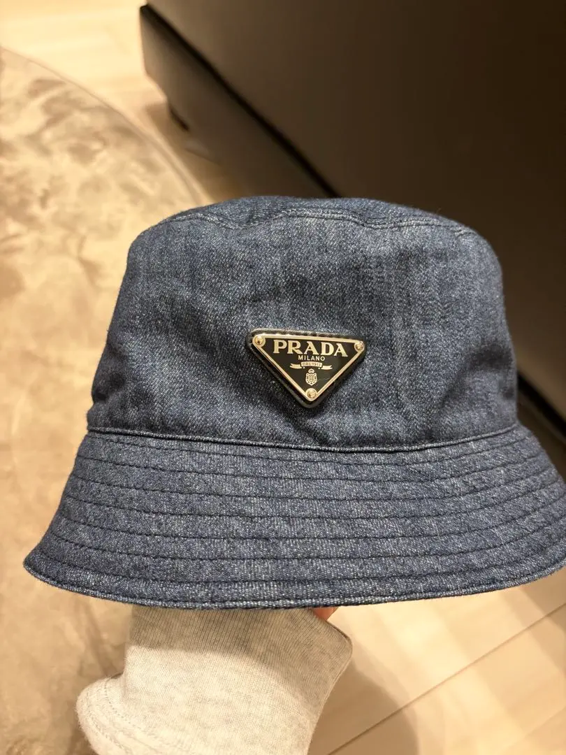 2026年最新】prada バケットハット デニムの人気アイテム - メルカリ