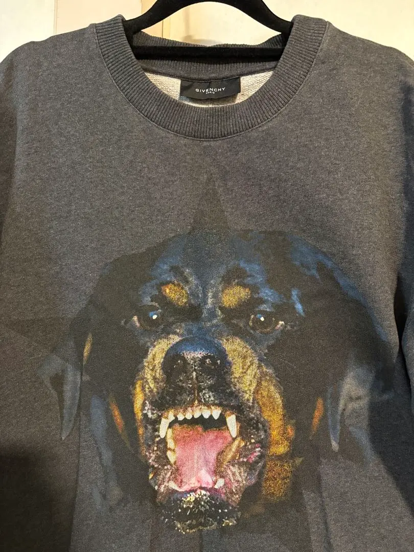2026年最新】ロットワイラー Tシャツ GIVENCHYの人気アイテム - メルカリ