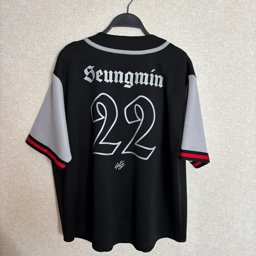 2026年最新】グループ名：Stray Kids Tシャツ・アパレルの人気アイテム