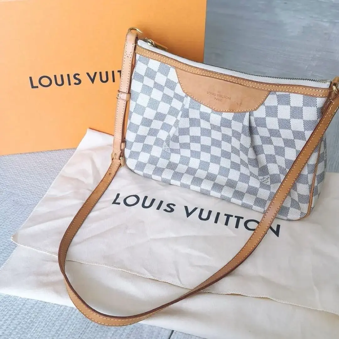 2026年最新】ルイヴィトン シラクーサの人気アイテム - メルカリ