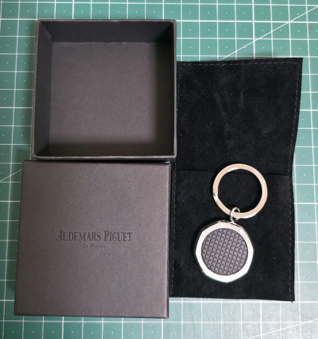2026年最新】オーデマピゲ キーホルダーの人気アイテム - メルカリ