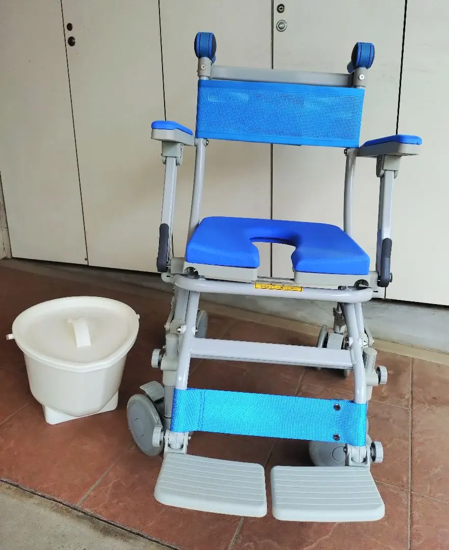 2026年最新】入浴用車椅子・シャワーキャリーの人気アイテム - メルカリ