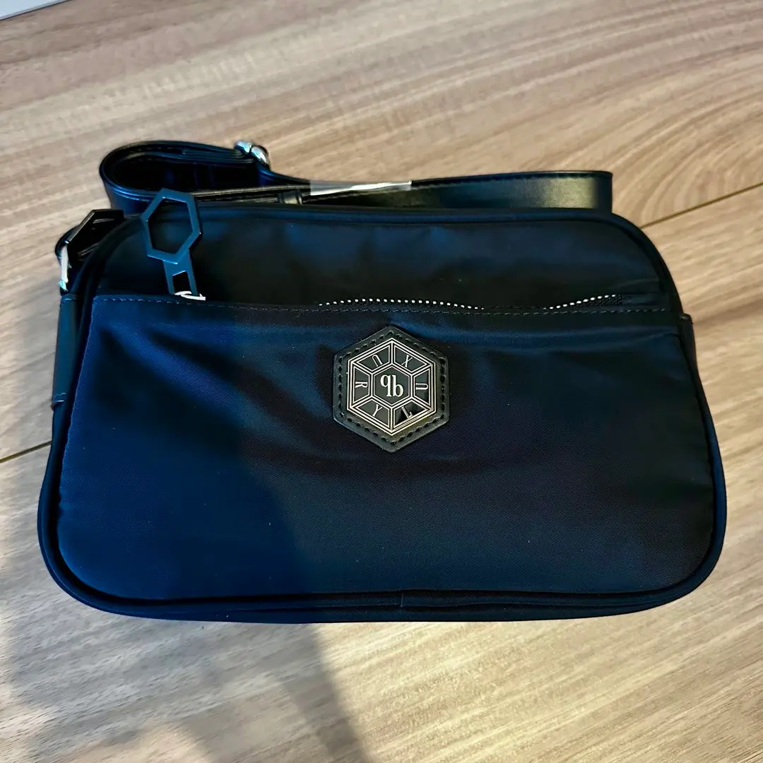 2026年最新】女王蜂 バッグの人気アイテム - メルカリ