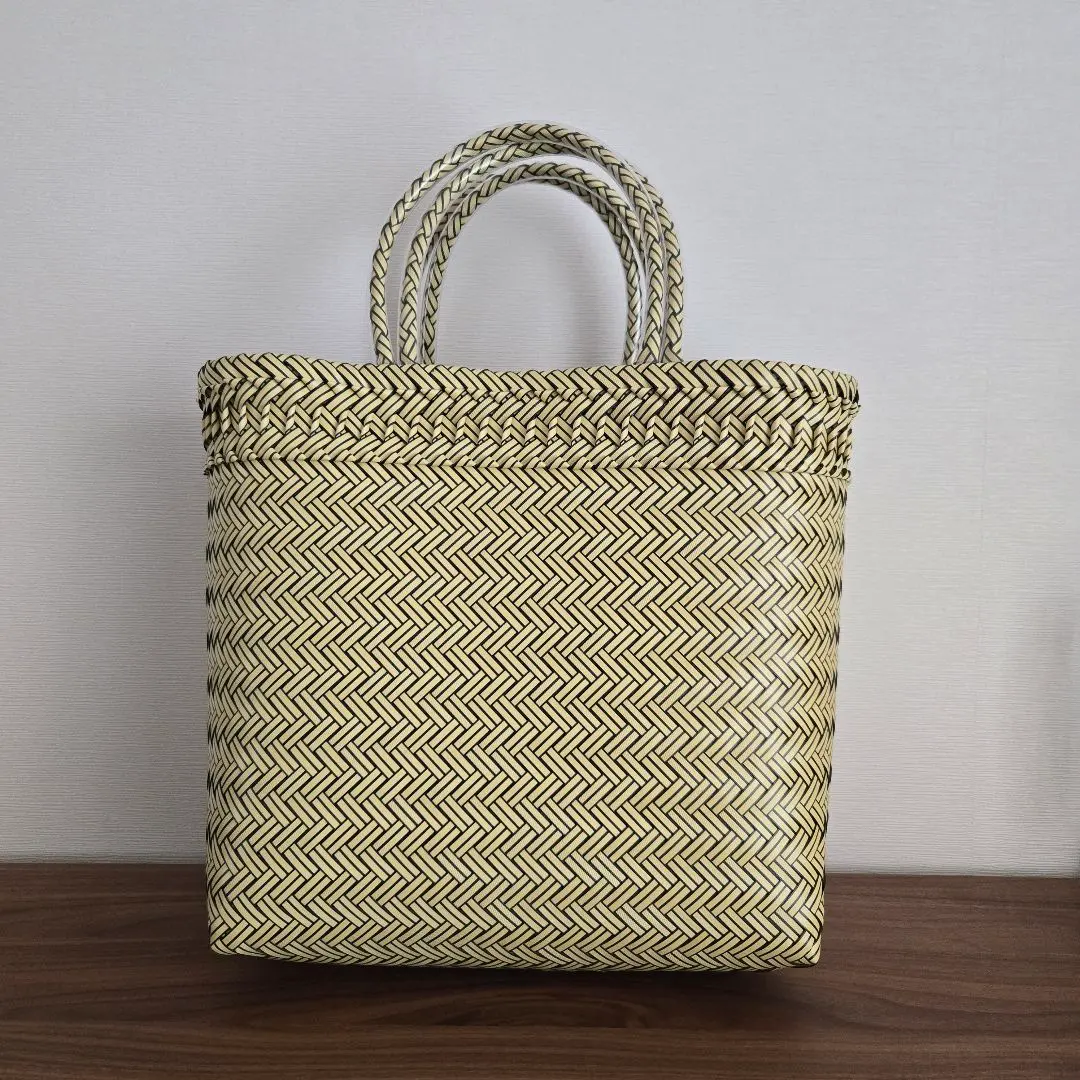 2026年最新】メケアリ mの人気アイテム - メルカリ