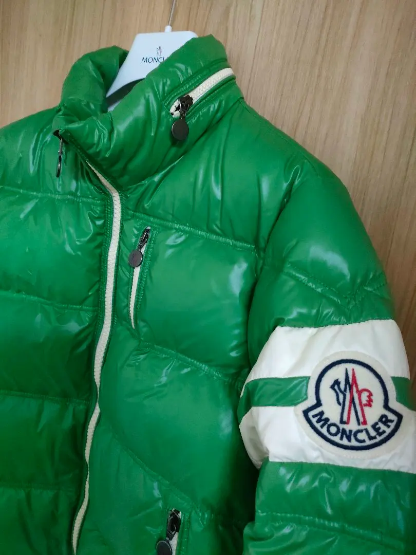 2026年最新】モンクレール エリックの人気アイテム - メルカリ