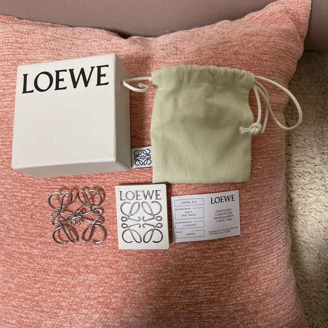 2026年最新】ロエベ ブローチ パールの人気アイテム - メルカリ