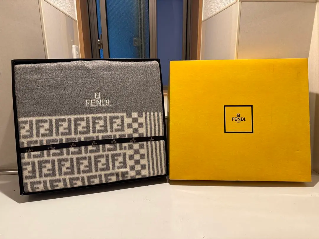 2026年最新】フェンディ綿毛布の人気アイテム - メルカリ