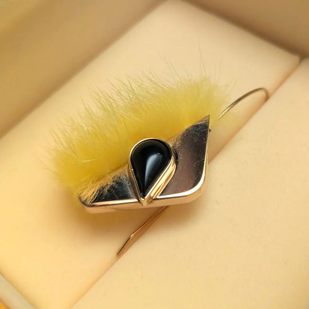 2026年最新】fendi フェンディ ブローチの人気アイテム - メルカリ