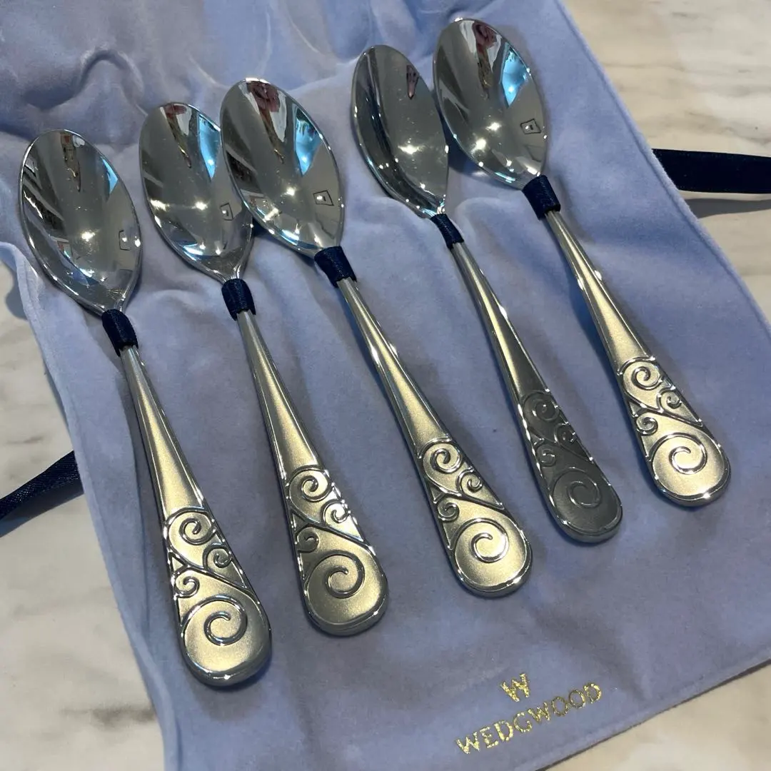 2026年最新】スワルタイニーの人気アイテム - メルカリ