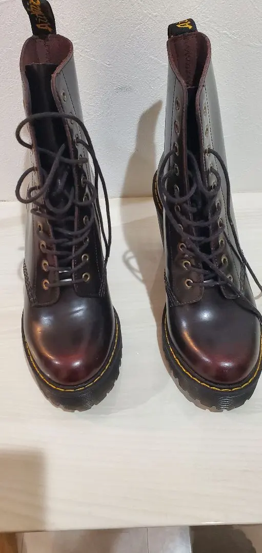 2026年最新】ドクターマーチン Dr.Martens KENDRAの人気アイテム