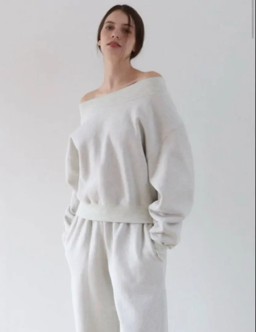 2026年最新】maison celon スウェットの人気アイテム - メルカリ