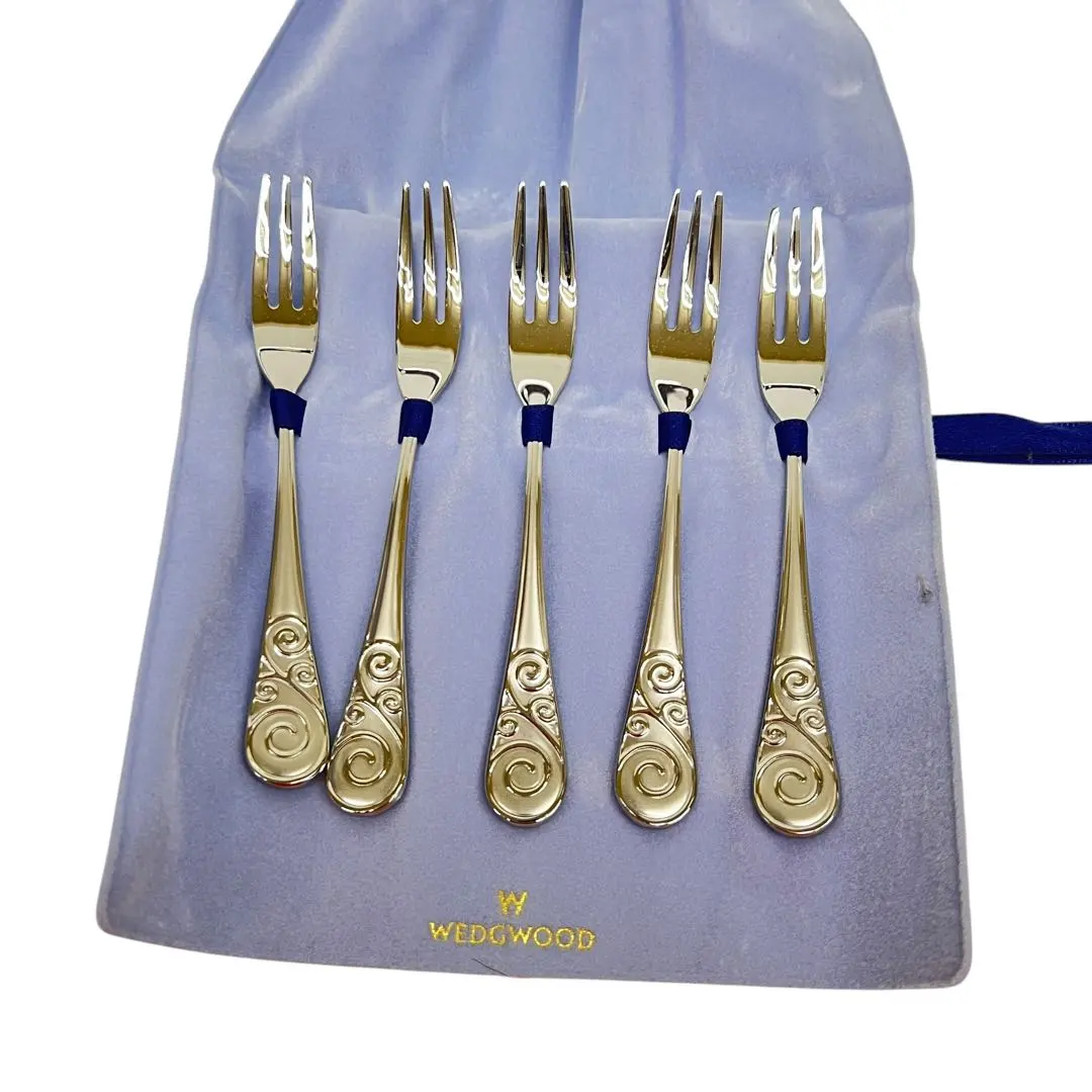 2026年最新】スワルタイニーの人気アイテム - メルカリ