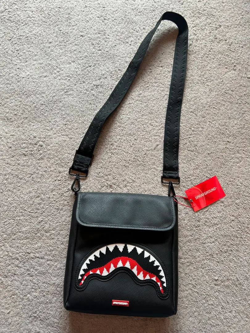 2026年最新】SprayGround ショルダーバッグの人気アイテム - メルカリ