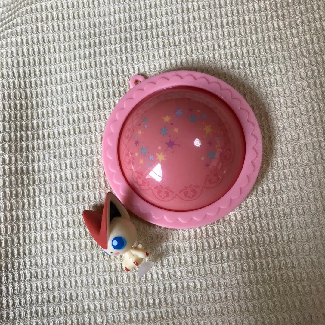 2026年最新】ビクティニ キーホルダーの人気アイテム - メルカリ