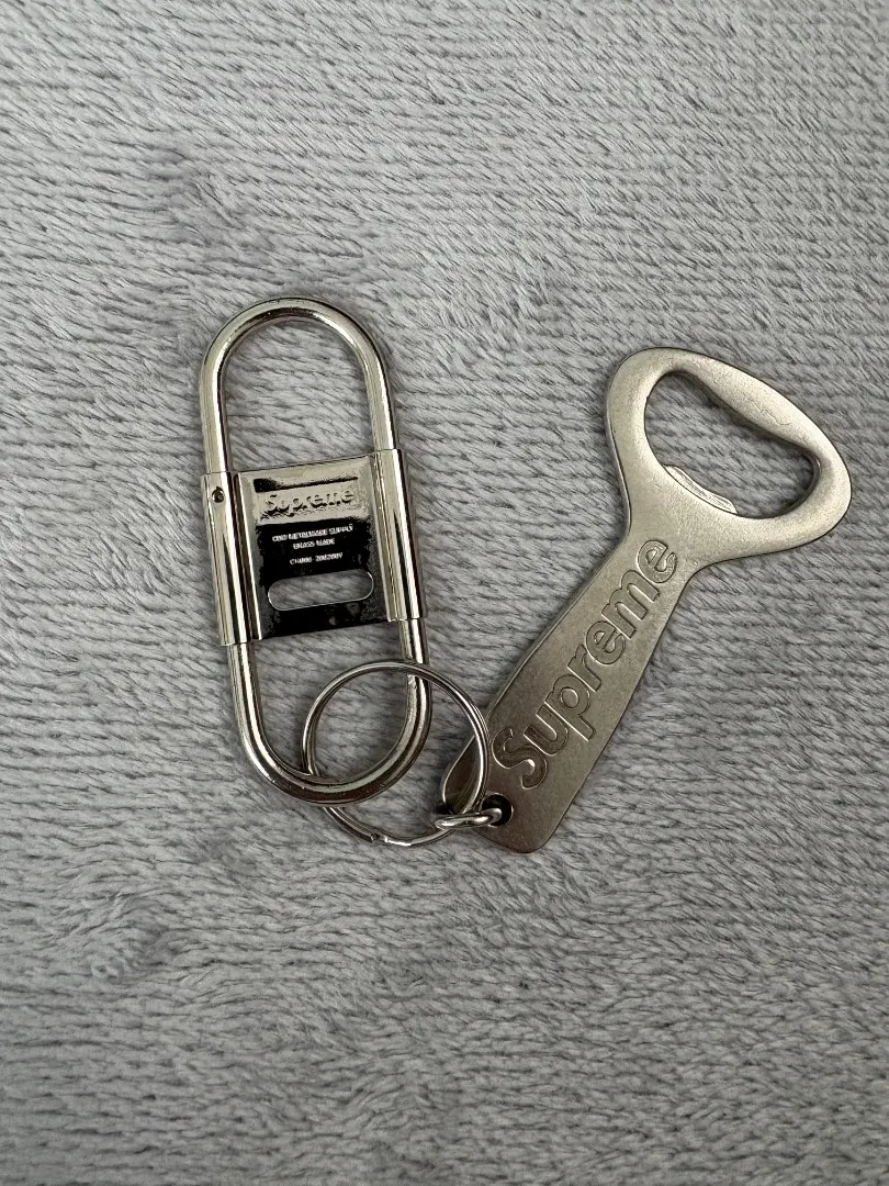 2026年最新】supreme カラビナ cdwの人気アイテム - メルカリ