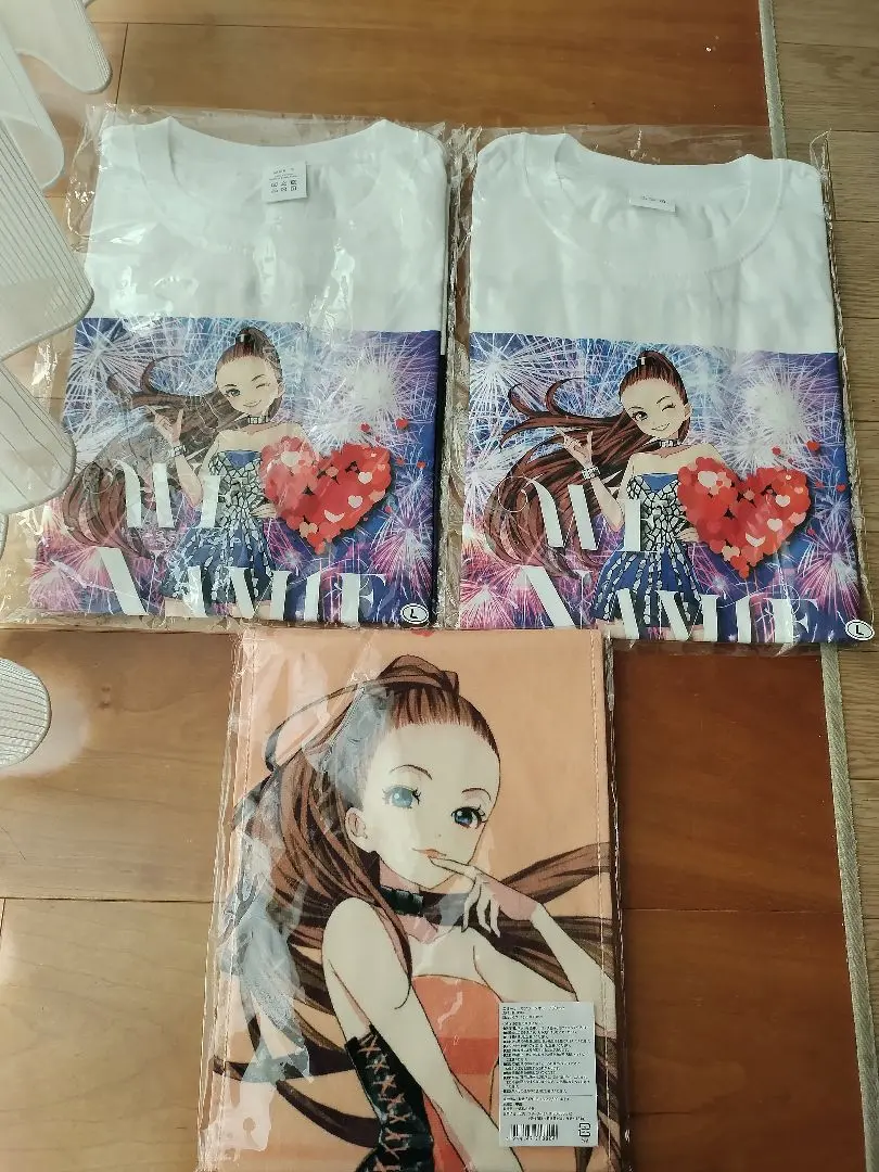 2026年最新】エミーナ 安室奈美恵tシャツの人気アイテム - メルカリ