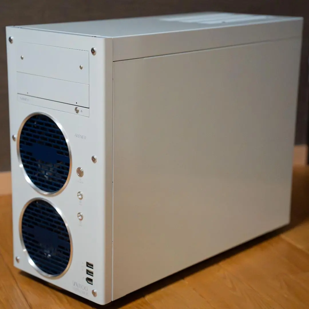 m66611357667_1.jpg?1765712141