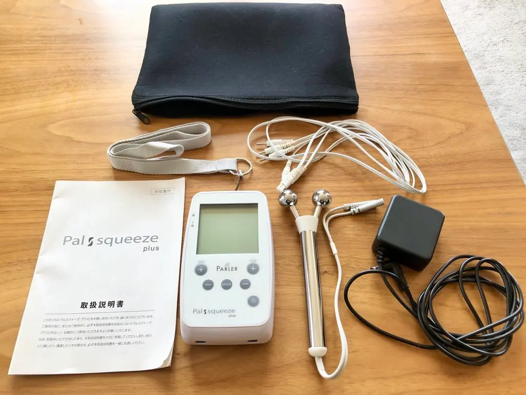 パルスクイーズプラス美顔器EMS☆ボディ＆フェイシャル☆ラ・パルレ