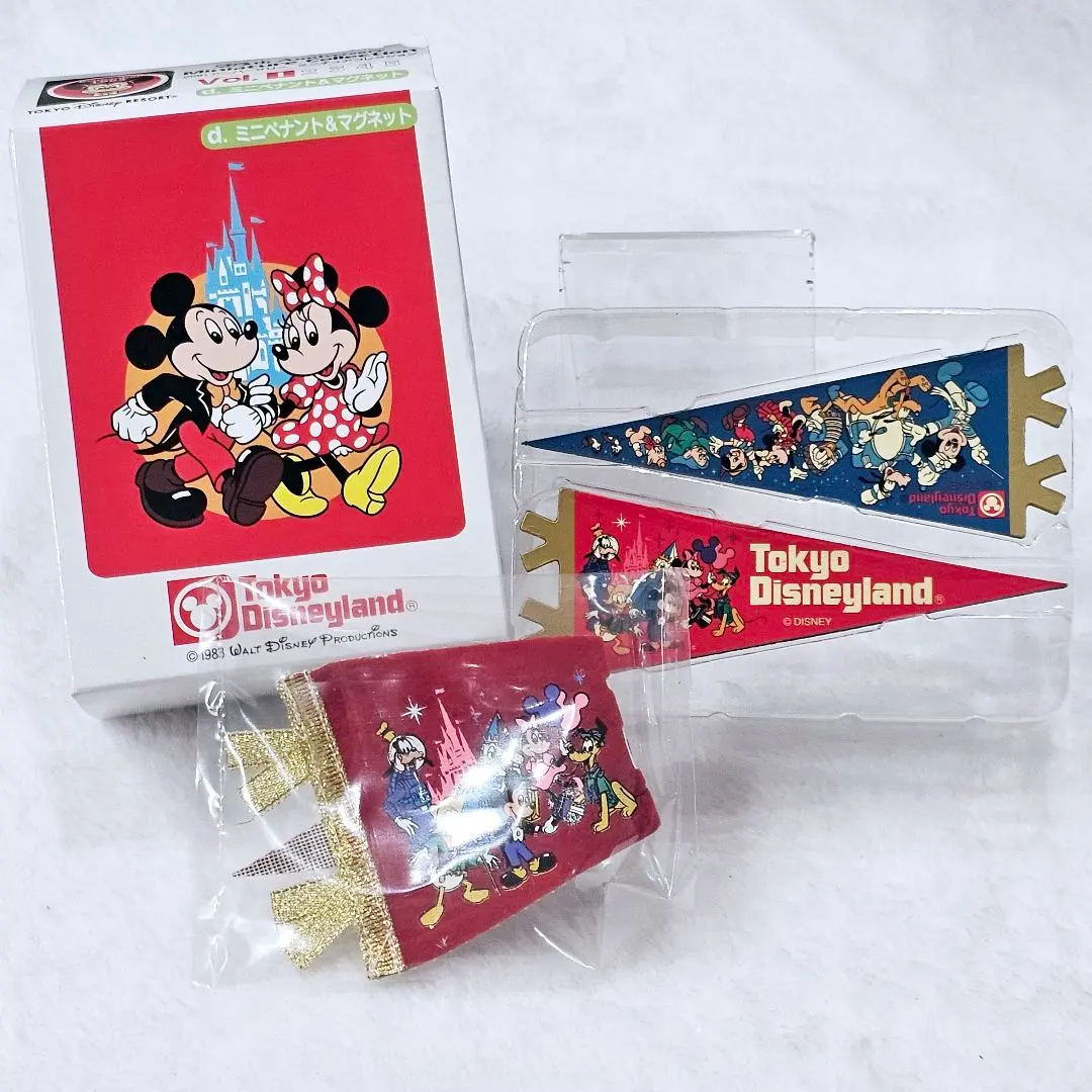 2026年最新】東京ディズニーランドペナントの人気アイテム - メルカリ