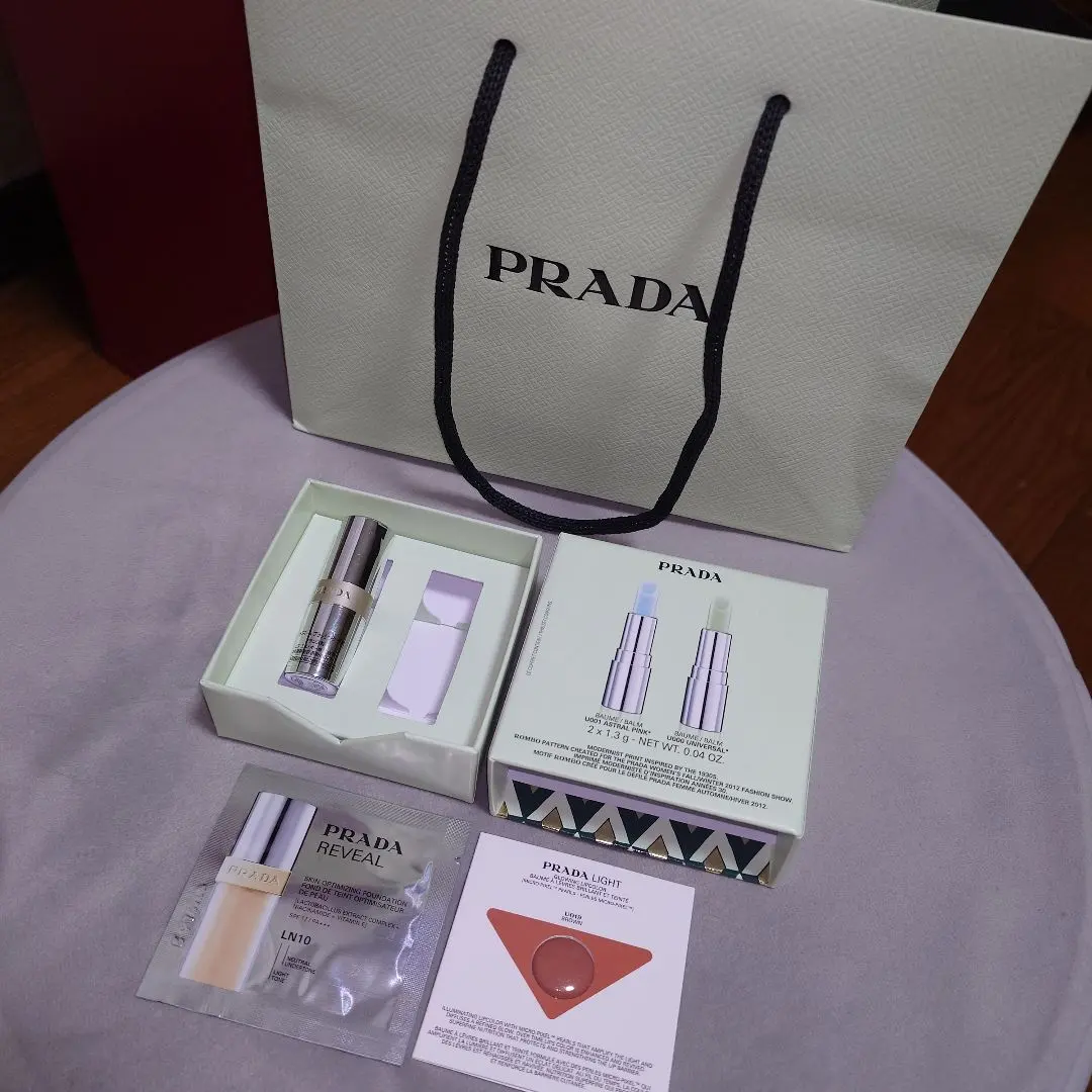 2026年最新】PRADA トライアルセット・サンプルの人気アイテム - メルカリ