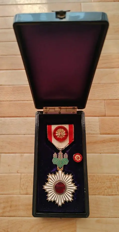 2026年最新】勲四等旭日小綬章の人気アイテム - メルカリ