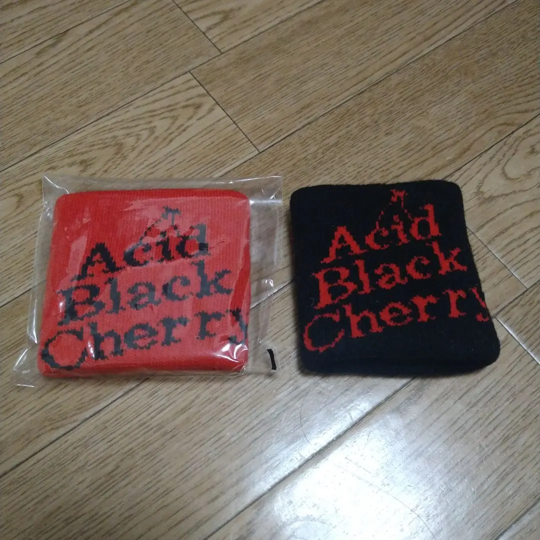2026年最新】acid black cherry リストバンドの人気アイテム - メルカリ