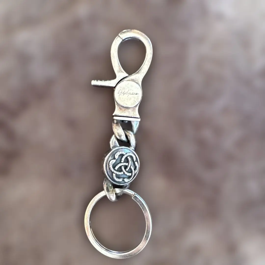 2026年最新】yohjiyamamoto カラビナの人気アイテム - メルカリ