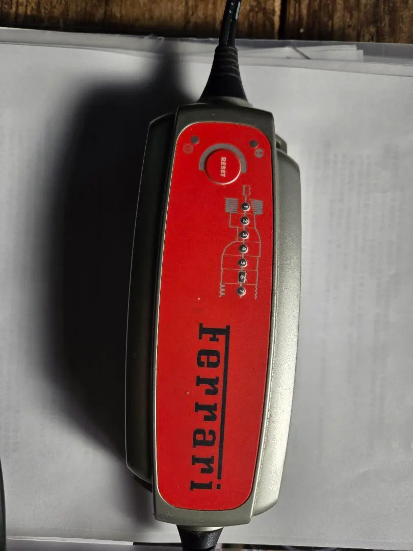 2026年最新】フェラーリ バッテリーチャージャーの人気アイテム - メルカリ