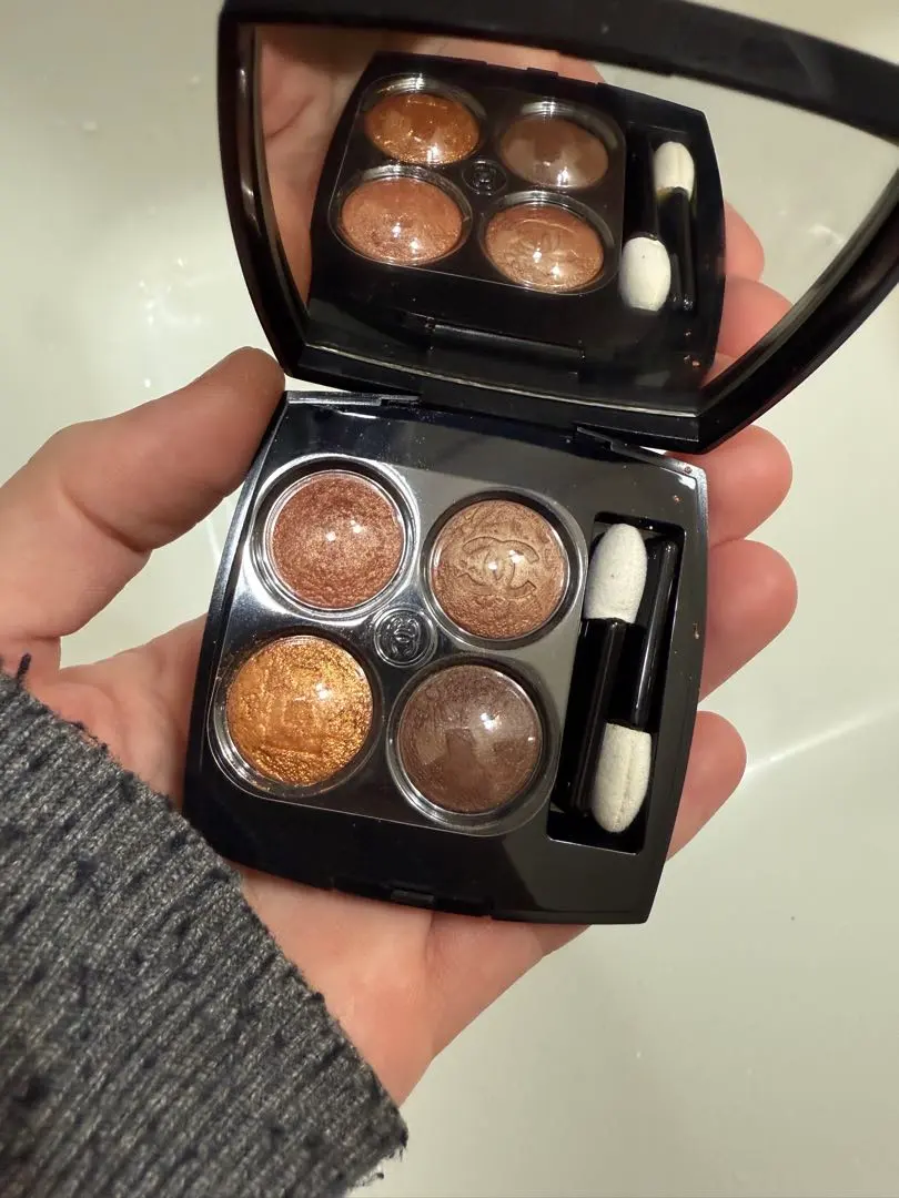 2026年最新】シャネルレキャトルオンブルN°5の人気アイテム - メルカリ