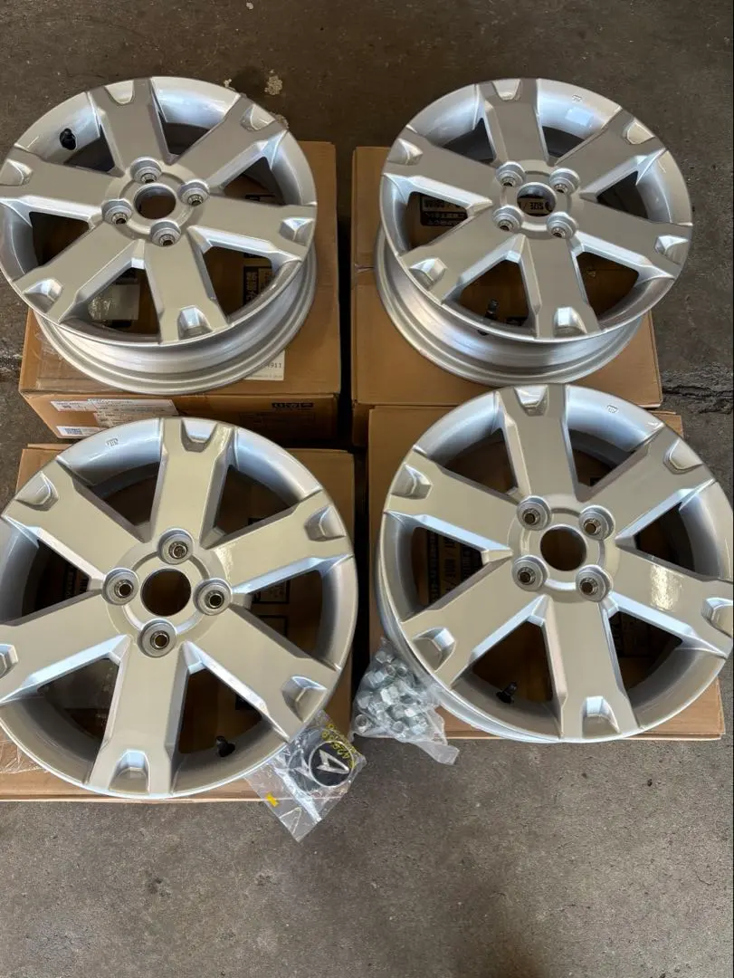 2026年最新】タフト 純正ホイールの人気アイテム - メルカリ