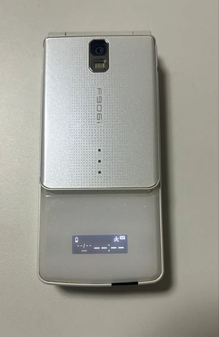 2026年最新】F904i docomoの人気アイテム - メルカリ