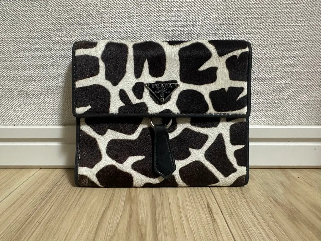 2026年最新】プラダ 財布 ハラコの人気アイテム - メルカリ