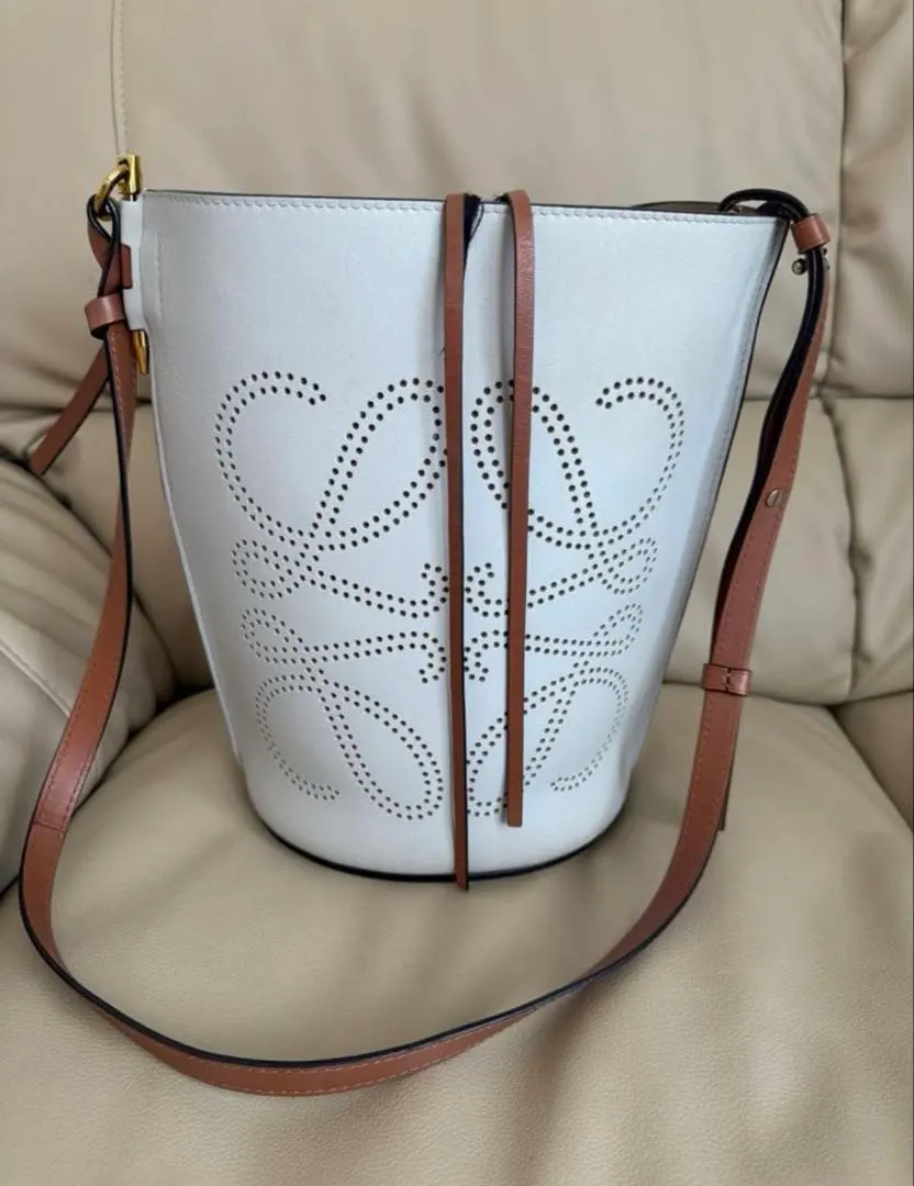 2026年最新】ゲートアナグラムバケットの人気アイテム - メルカリ