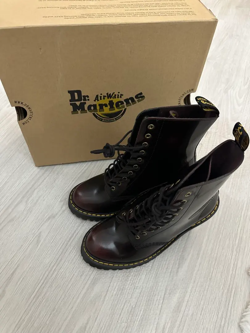 2026年最新】ドクターマーチン Dr.Martens KENDRAの人気アイテム