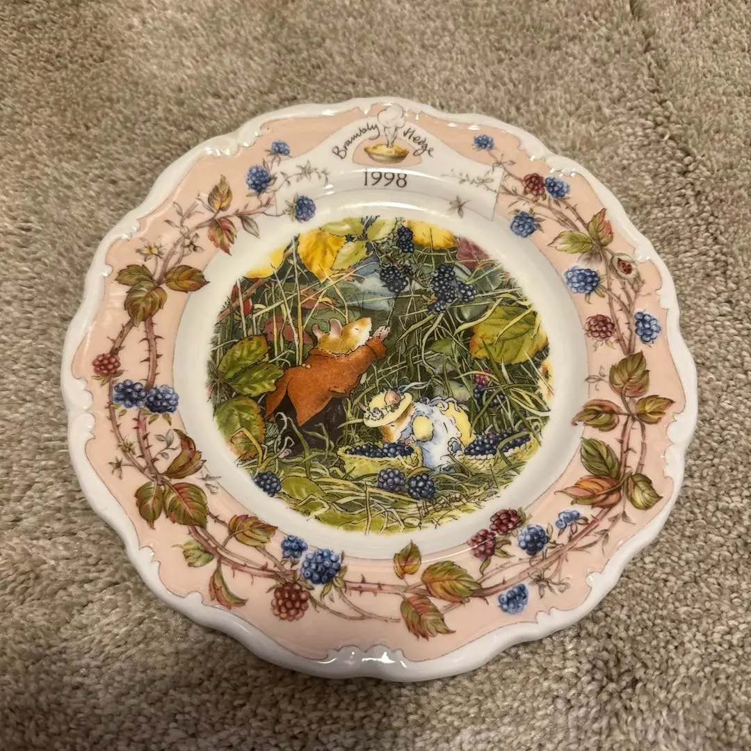 2026年最新】ブランブリーヘッジ イヤープレートの人気アイテム - メルカリ