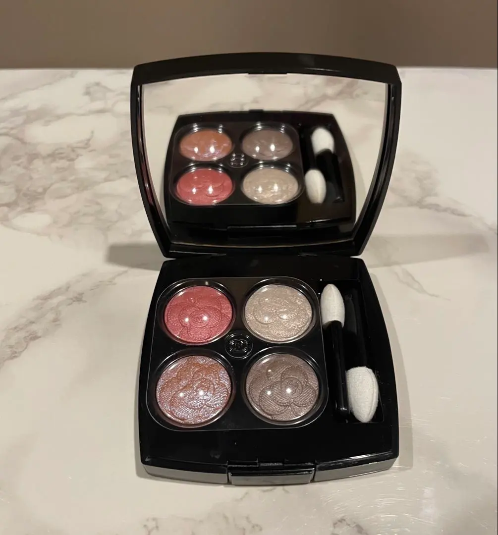 2026年最新】chanel レキャトルオンブル 384の人気アイテム - メルカリ